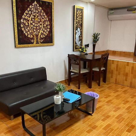 פאטאיה Zappa Guesthouse מראה חיצוני תמונה